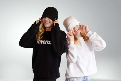 myera black beanie