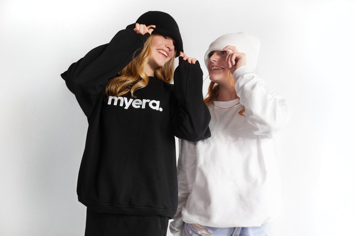 myera white beanie